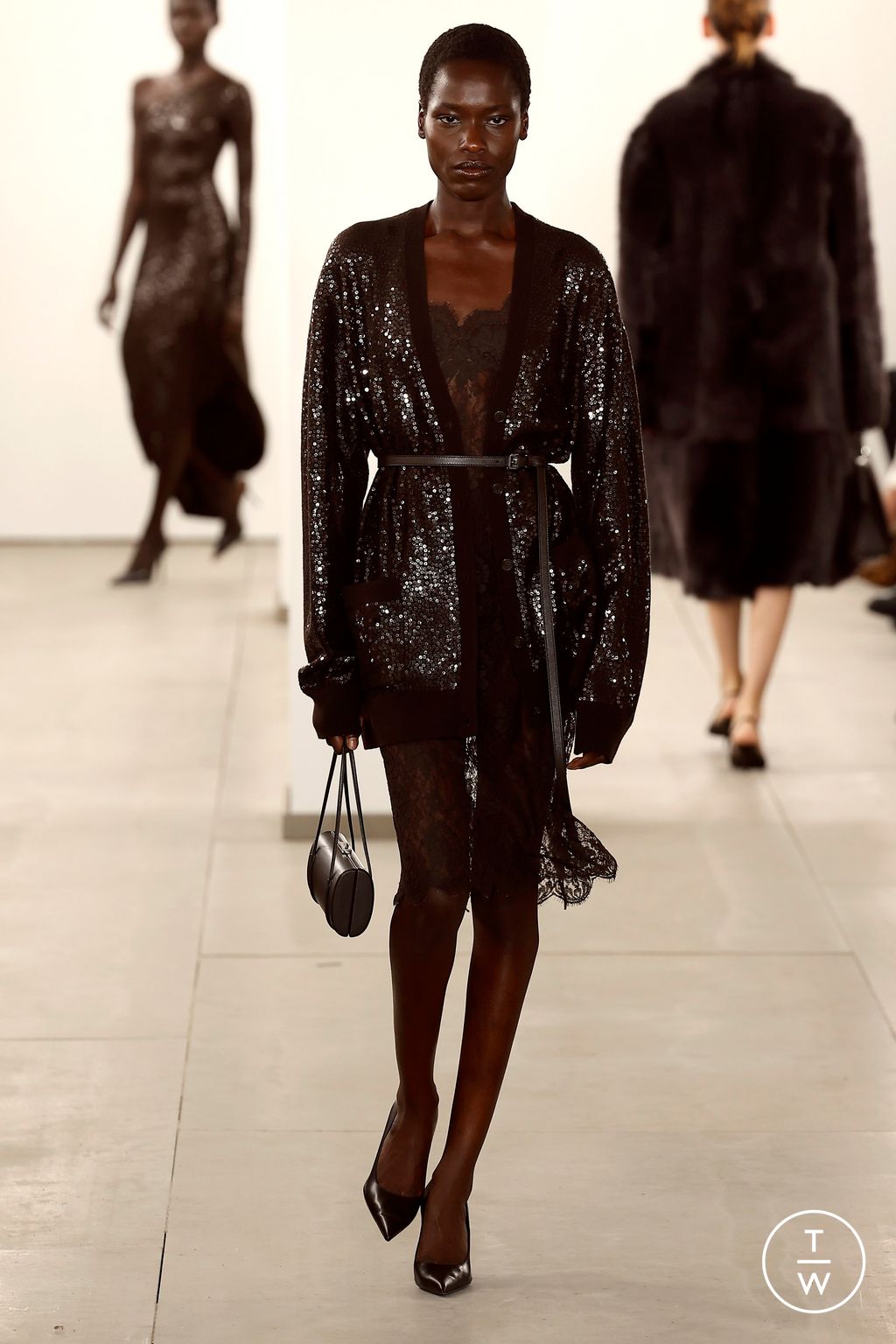 Fashion Week New York Fall/Winter 2024 look 55 from the Michael Kors Collection collection 女装