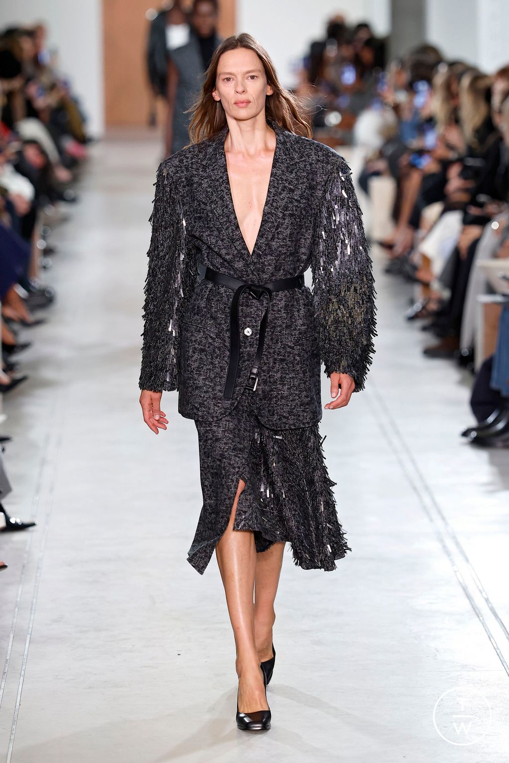 Fashion Week New York Fall/Winter 2025 look 16 from the Michael Kors Collection collection 女装