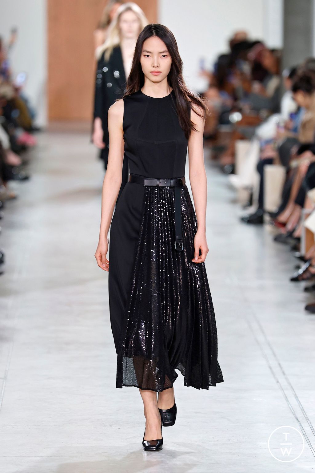 Fashion Week New York Fall/Winter 2025 look 51 from the Michael Kors Collection collection 女装