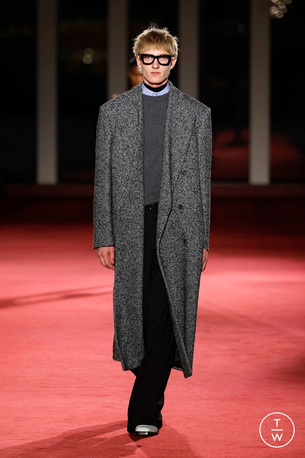 Fashion Week New York Fall/Winter 2026 look 16 de la collection Michael Kors Collection womenswear