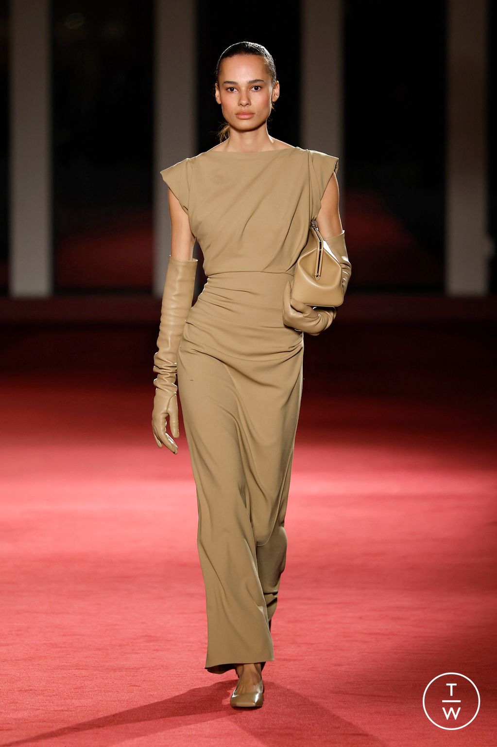 Fashion Week New York Fall/Winter 2026 look 23 from the Michael Kors Collection collection womenswear