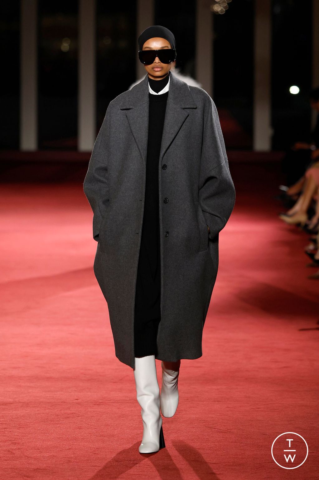 Fashion Week New York Fall/Winter 2026 look 36 from the Michael Kors Collection collection womenswear