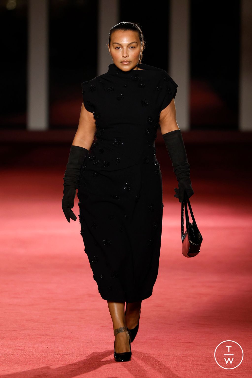 Fashion Week New York Fall/Winter 2026 look 39 from the Michael Kors Collection collection womenswear