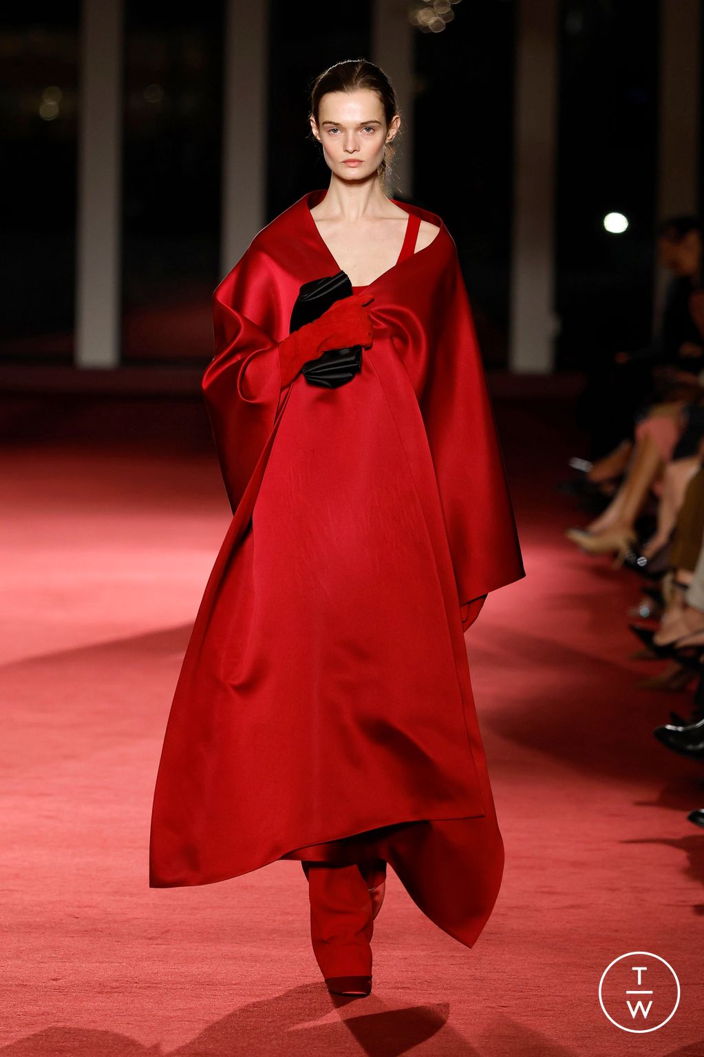 Fashion Week New York Fall/Winter 2026 look 57 from the Michael Kors Collection collection womenswear