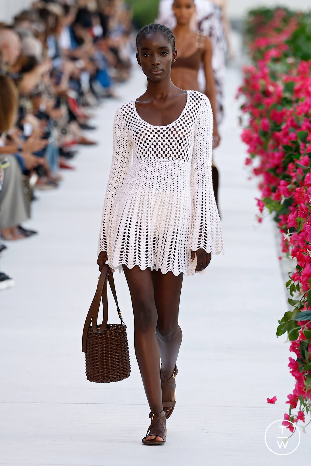 Fashion Week New York Spring/Summer 2024 look 40 from the Michael Kors Collection collection womenswear