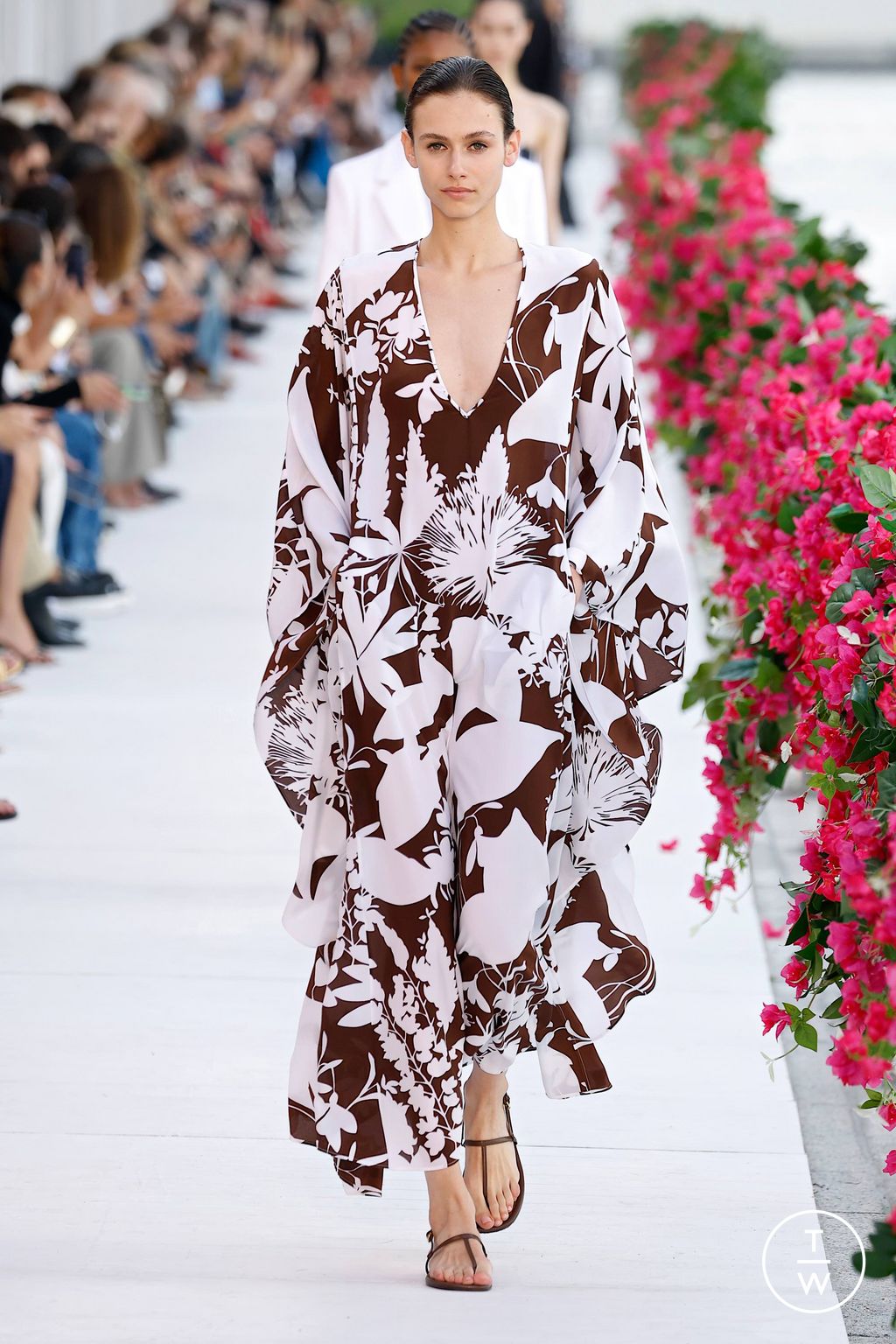 Fashion Week New York Spring/Summer 2024 look 42 from the Michael Kors Collection collection womenswear