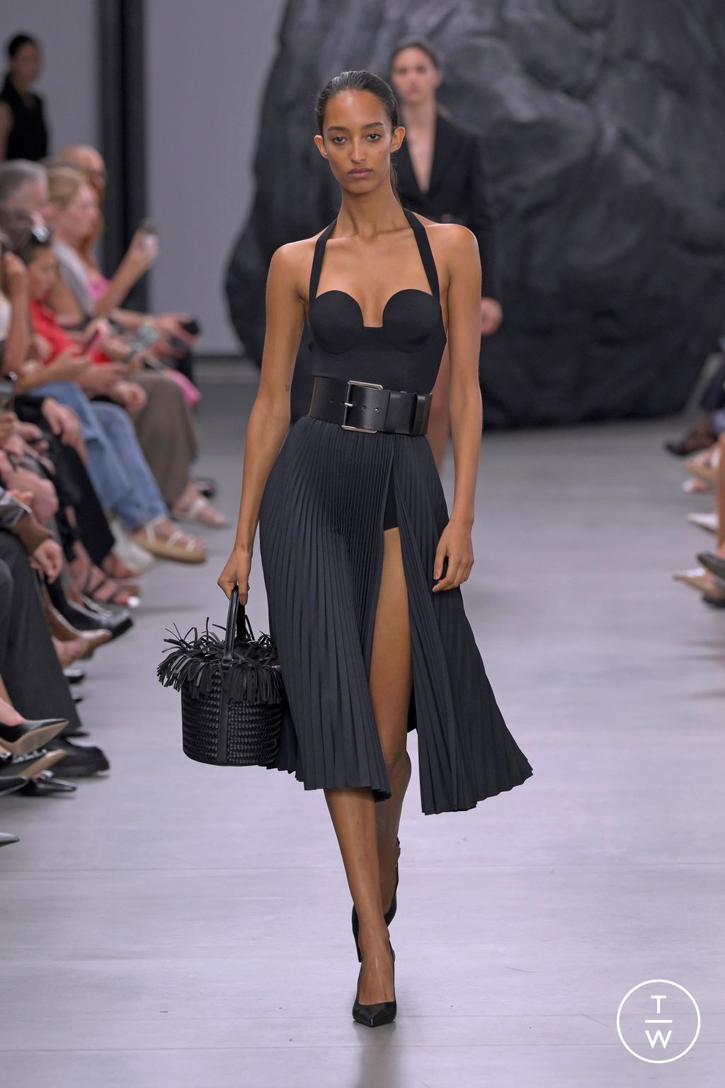 Fashion Week New York Spring/Summer 2025 look 1 from the Michael Kors Collection collection womenswear