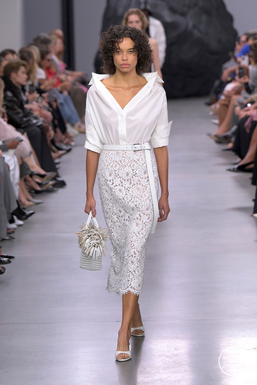 Fashion Week New York Spring/Summer 2025 look 7 de la collection Michael Kors Collection womenswear