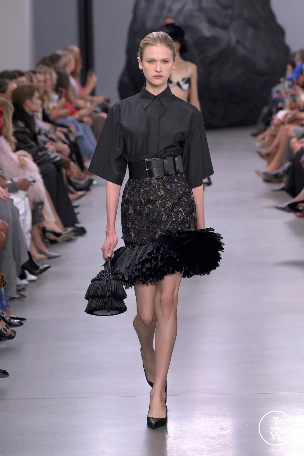Fashion Week New York Spring/Summer 2025 look 18 from the Michael Kors Collection collection womenswear