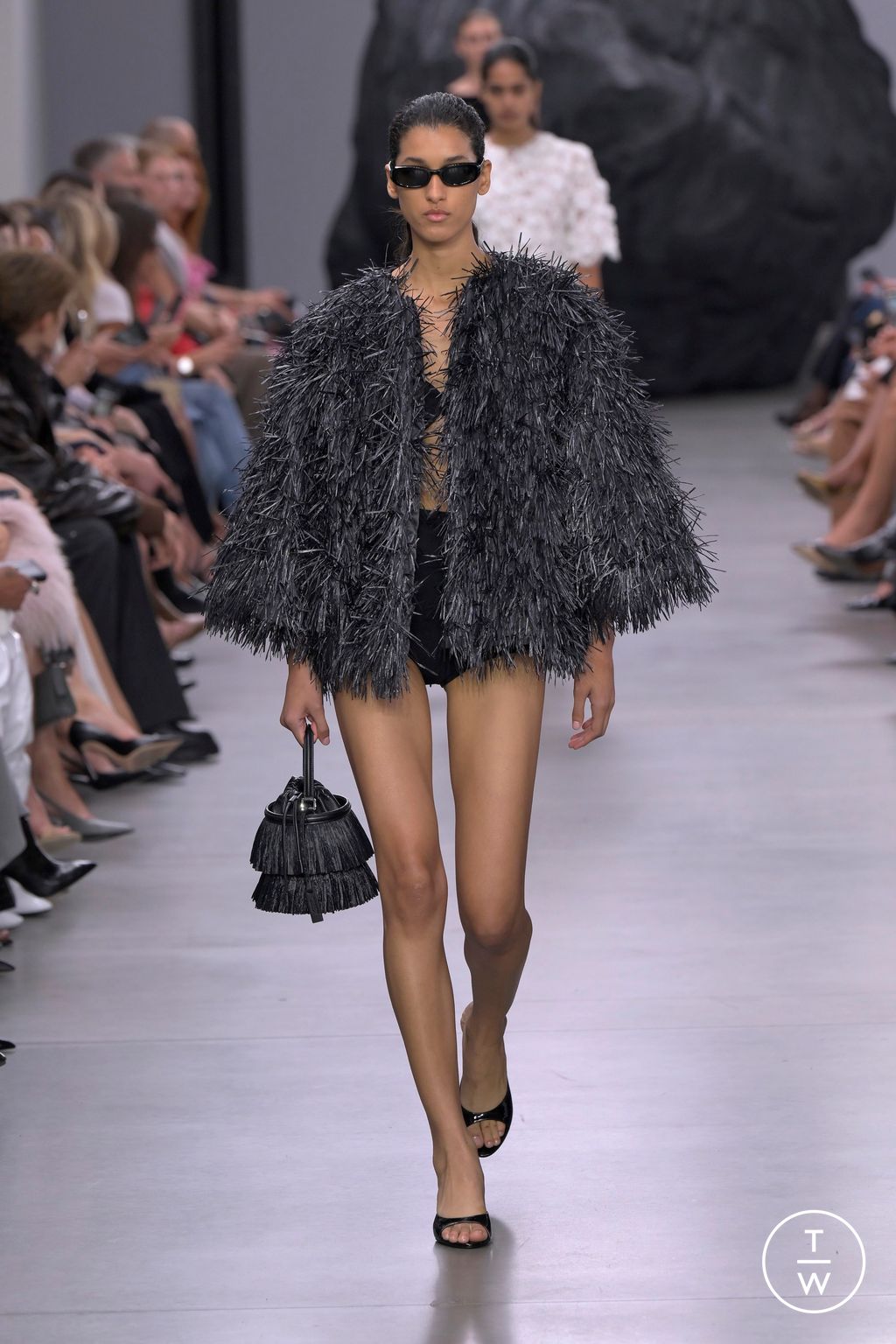 Fashion Week New York Spring/Summer 2025 look 20 from the Michael Kors Collection collection womenswear