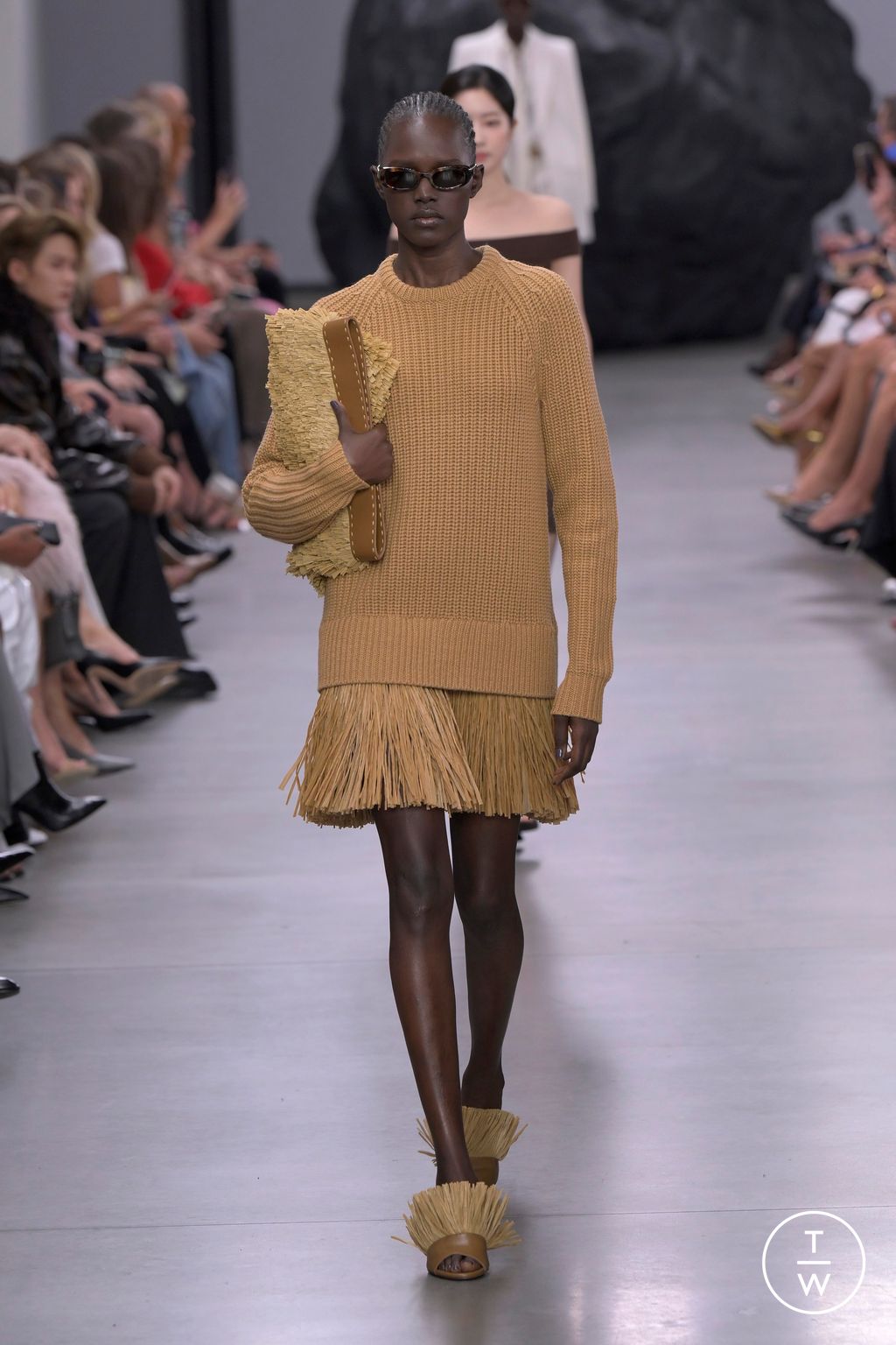 Fashion Week New York Spring/Summer 2025 look 41 from the Michael Kors Collection collection womenswear