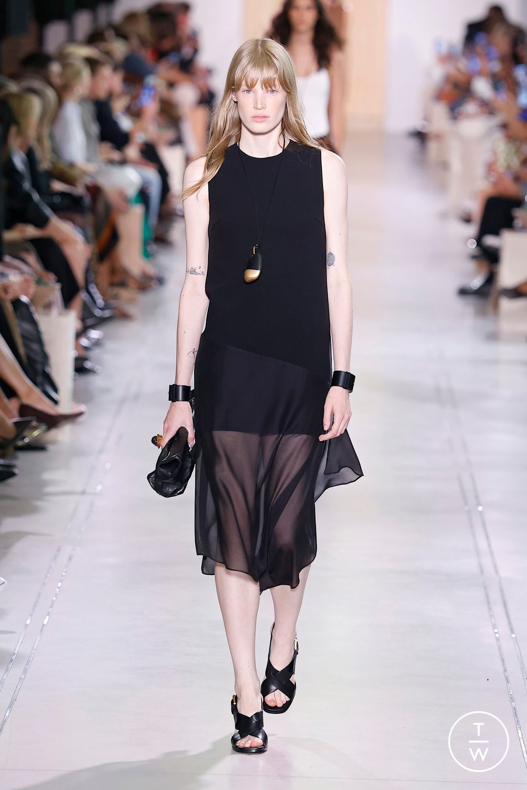 Fashion Week New York Spring/Summer 2026 look 2 from the Michael Kors Collection collection womenswear