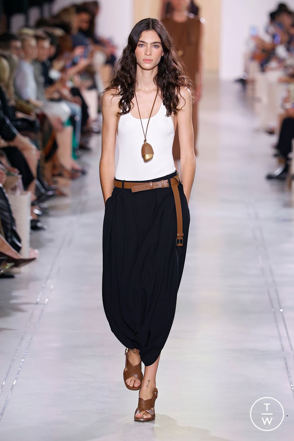 Fashion Week New York Spring/Summer 2026 look 3 from the Michael Kors Collection collection 女装