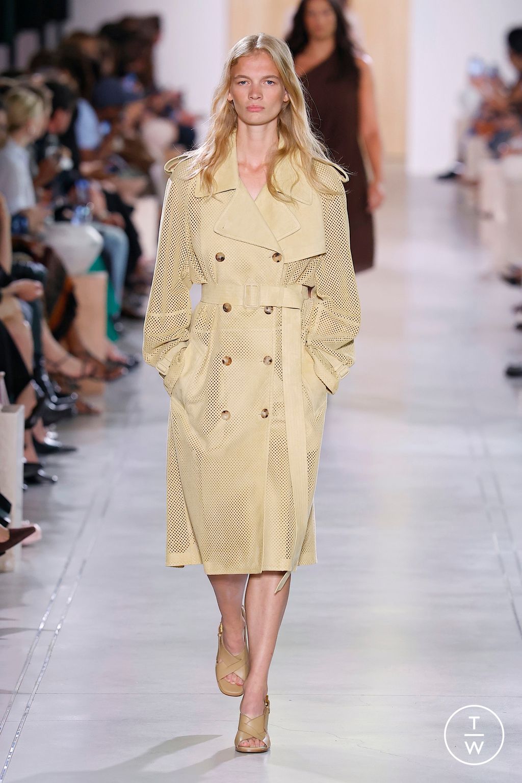 Fashion Week New York Spring/Summer 2026 look 22 from the Michael Kors Collection collection 女装