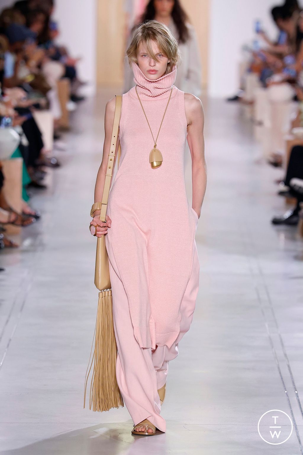 Fashion Week New York Spring/Summer 2026 look 25 de la collection Michael Kors Collection womenswear
