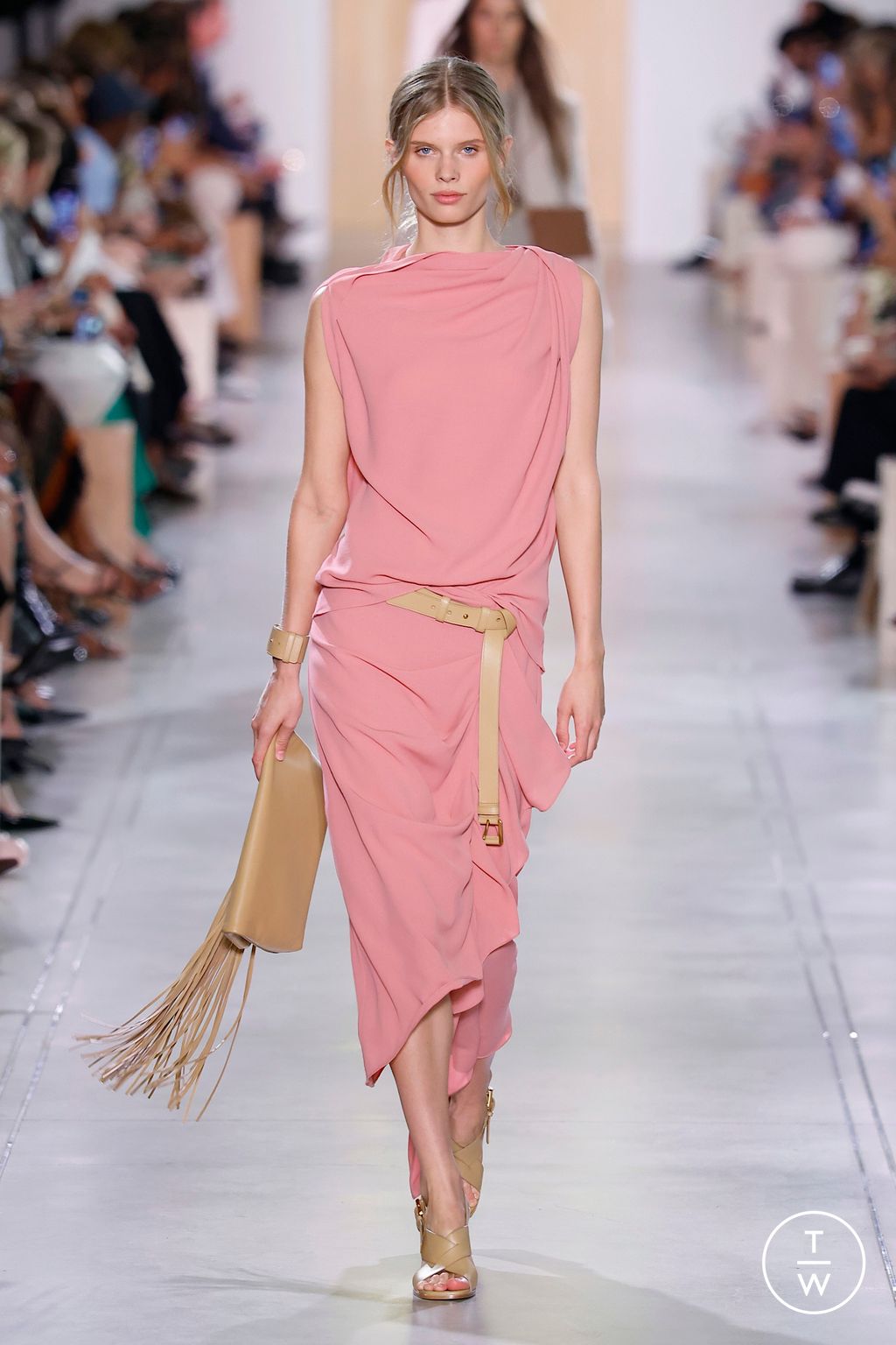 Fashion Week New York Spring/Summer 2026 look 30 from the Michael Kors Collection collection womenswear