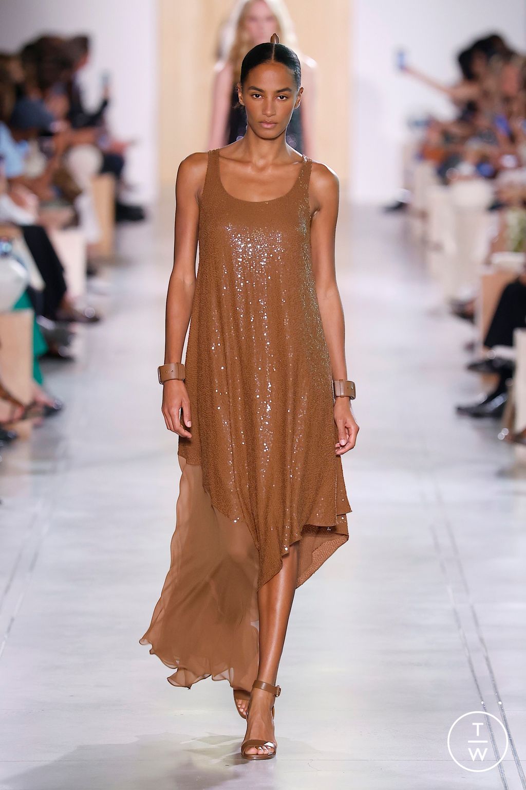 Fashion Week New York Spring/Summer 2026 look 52 from the Michael Kors Collection collection womenswear