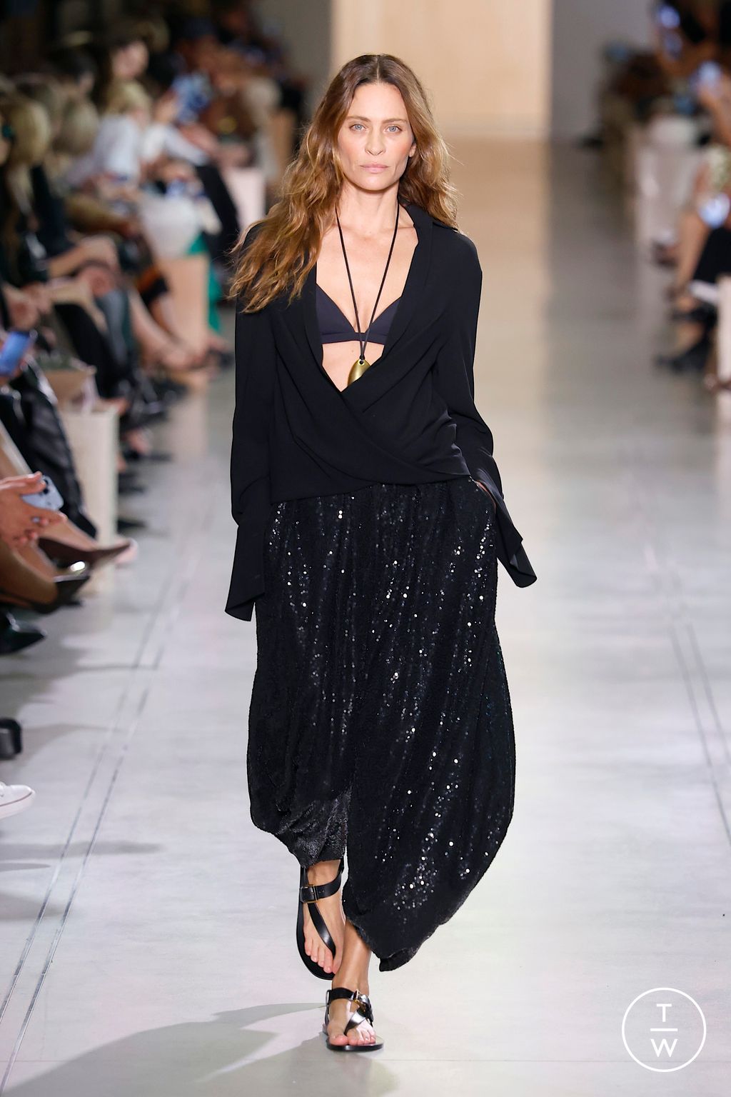 Fashion Week New York Spring/Summer 2026 look 56 from the Michael Kors Collection collection 女装