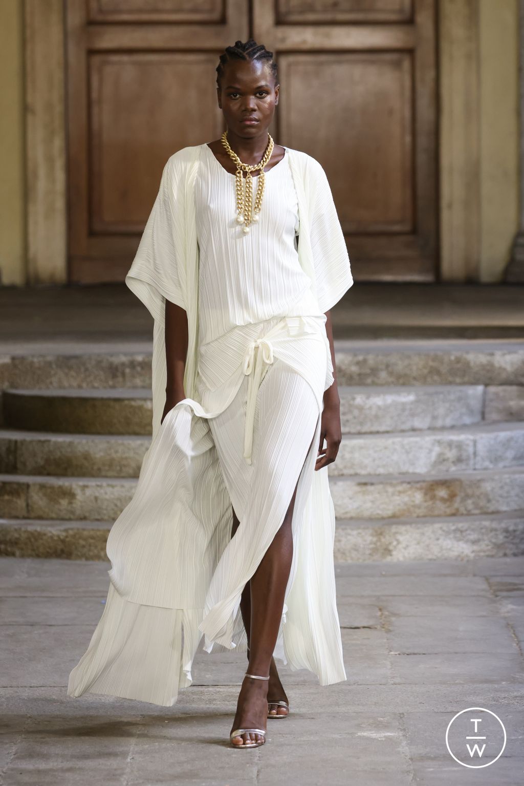 Fashion Week Milan Spring/Summer 2024 look 24 from the Martino Midali collection womenswear