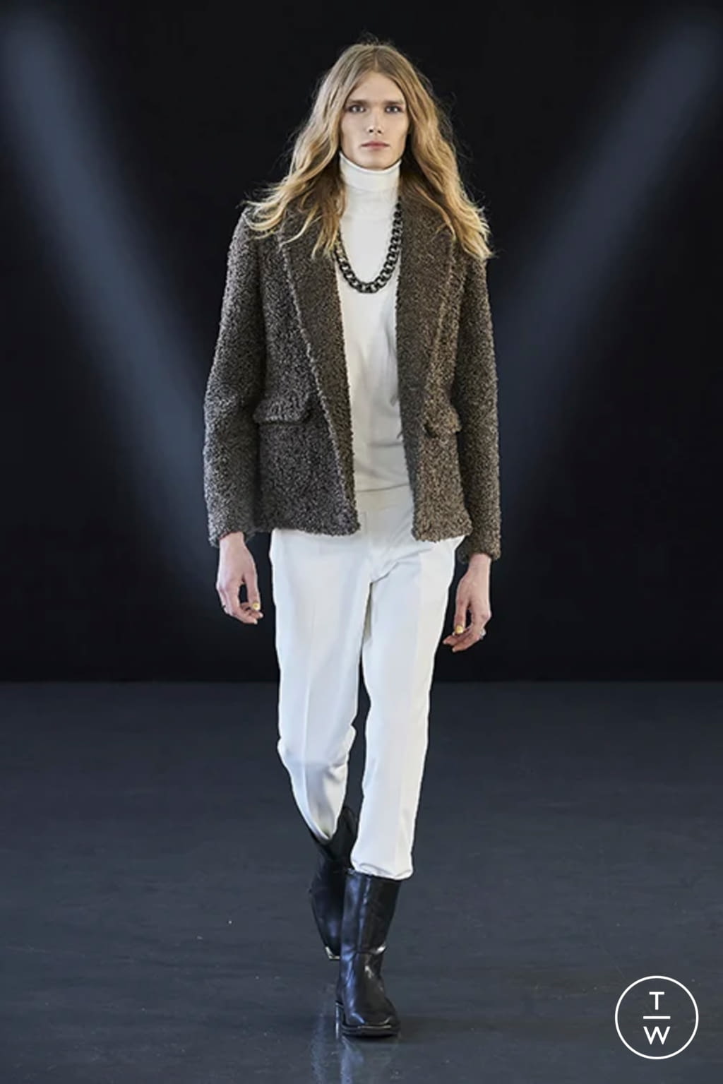 Fashion Week Milan Fall/Winter 2021 look 13 de la collection Miguel Vieira menswear