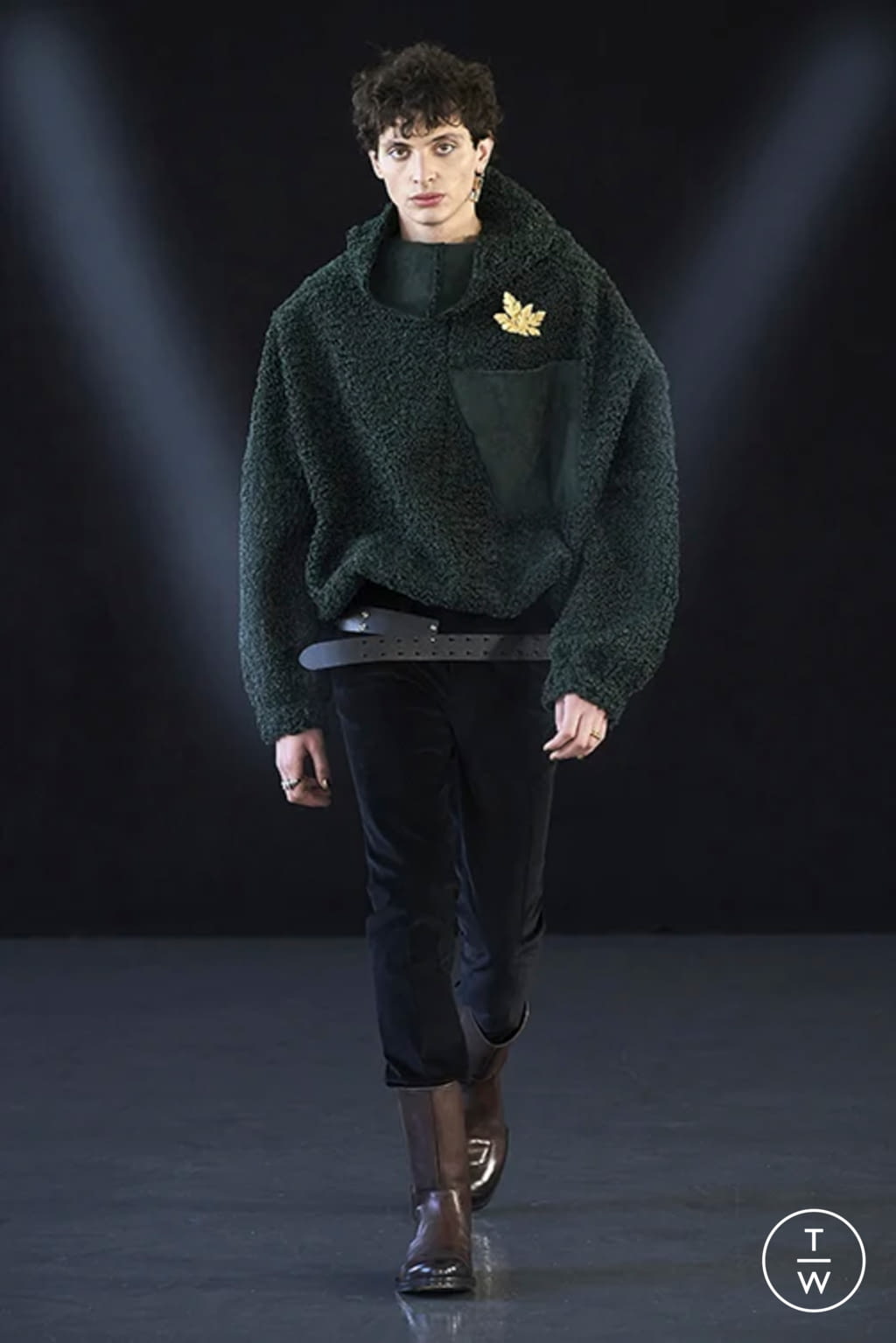 Fashion Week Milan Fall/Winter 2021 look 26 from the Miguel Vieira collection 男装