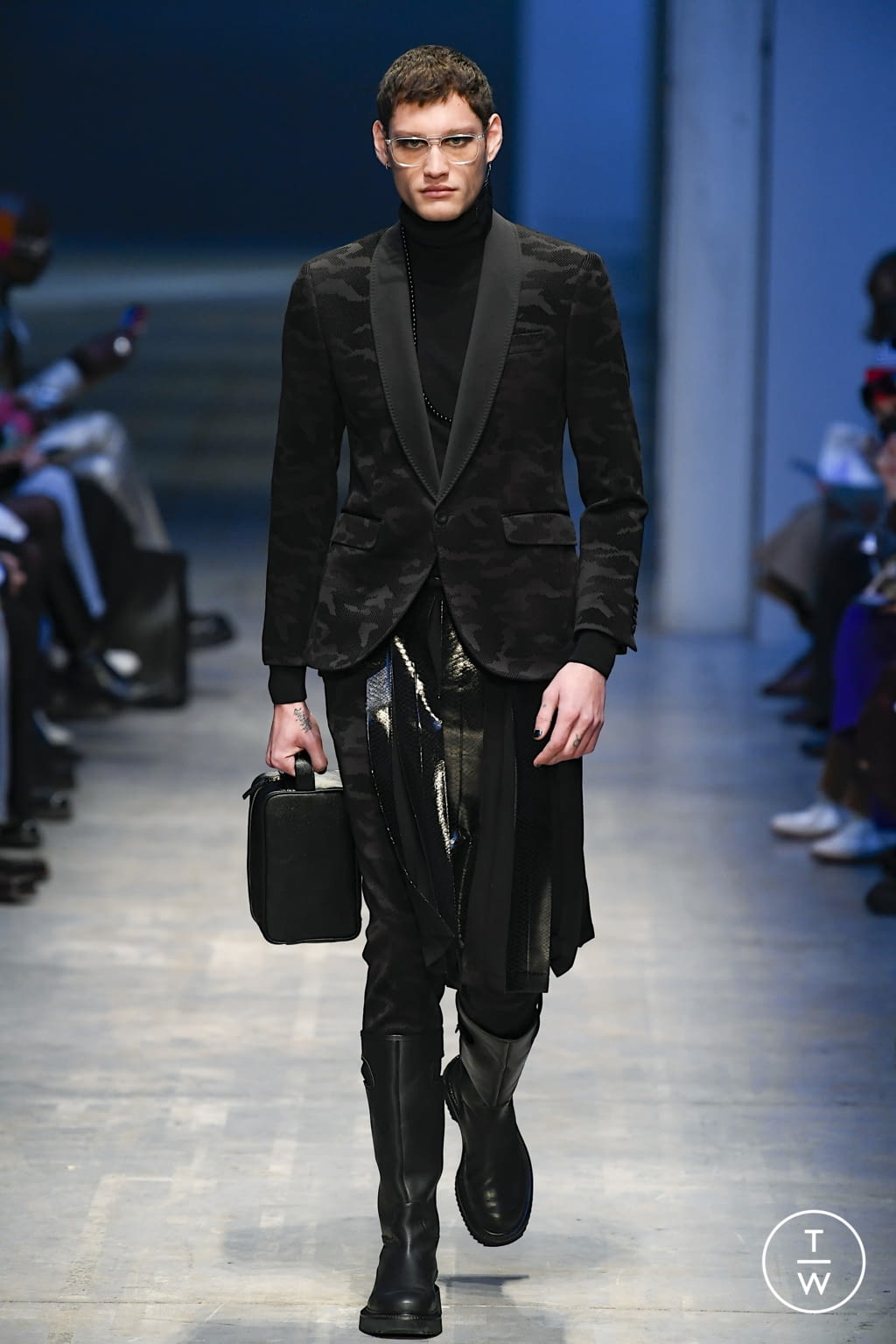 Fashion Week Milan Fall/Winter 2022 look 14 from the Miguel Vieira collection menswear