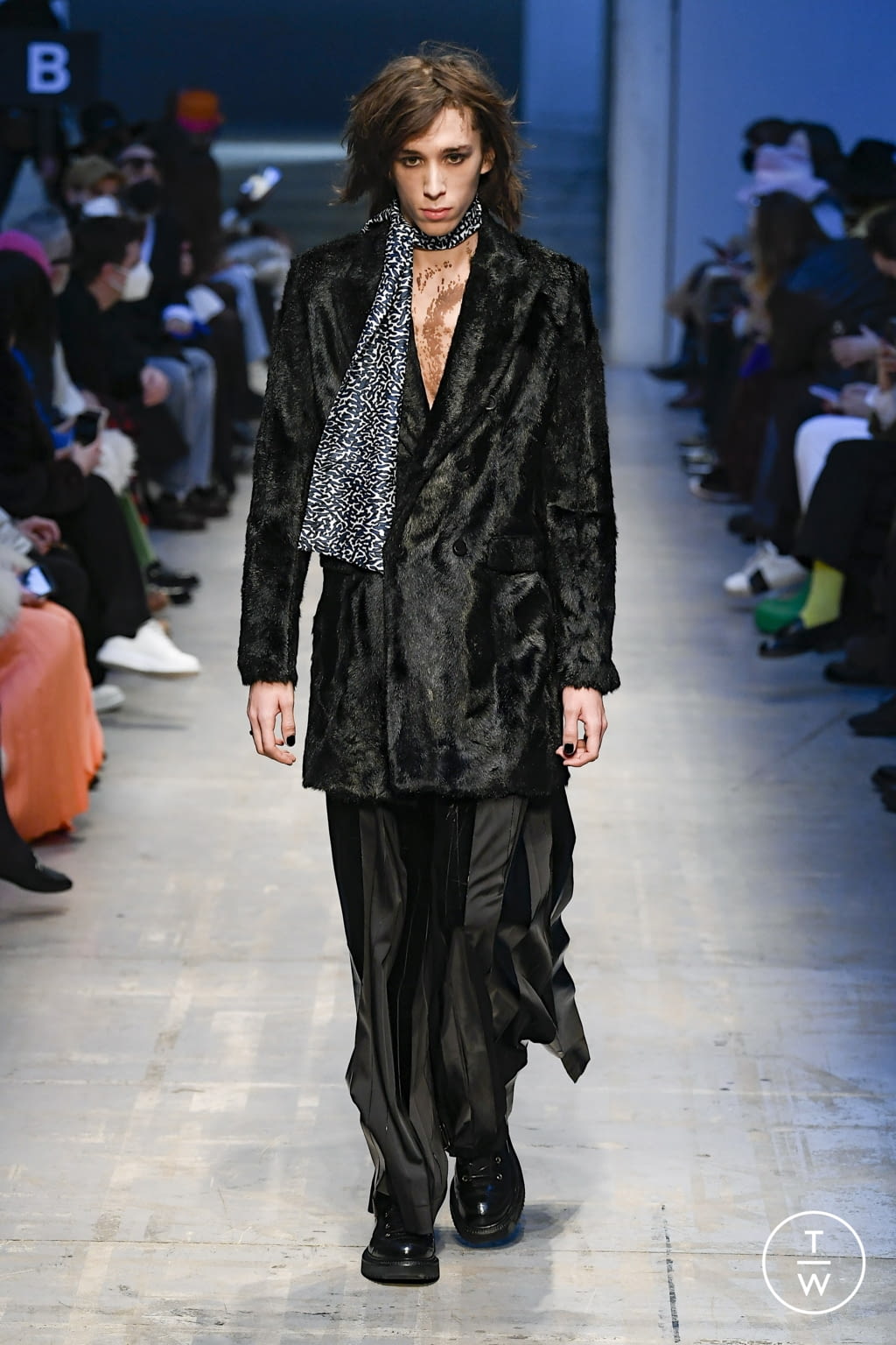Fashion Week Milan Fall/Winter 2022 look 26 from the Miguel Vieira collection menswear