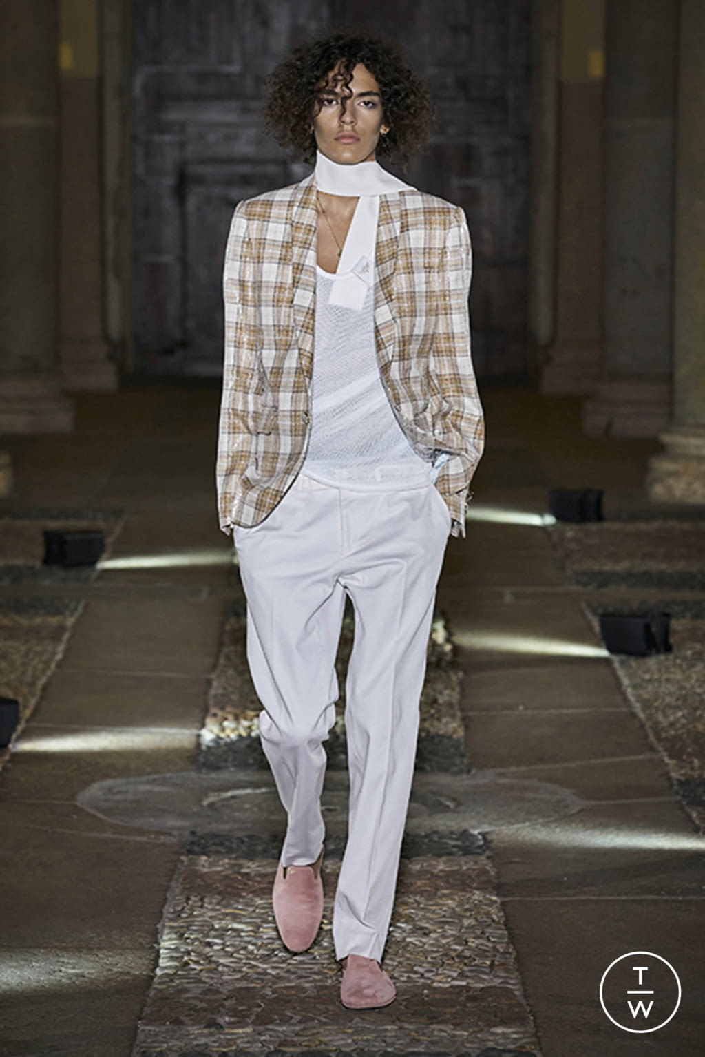 Fashion Week Milan Spring/Summer 2021 look 27 from the Miguel Vieira collection 女装