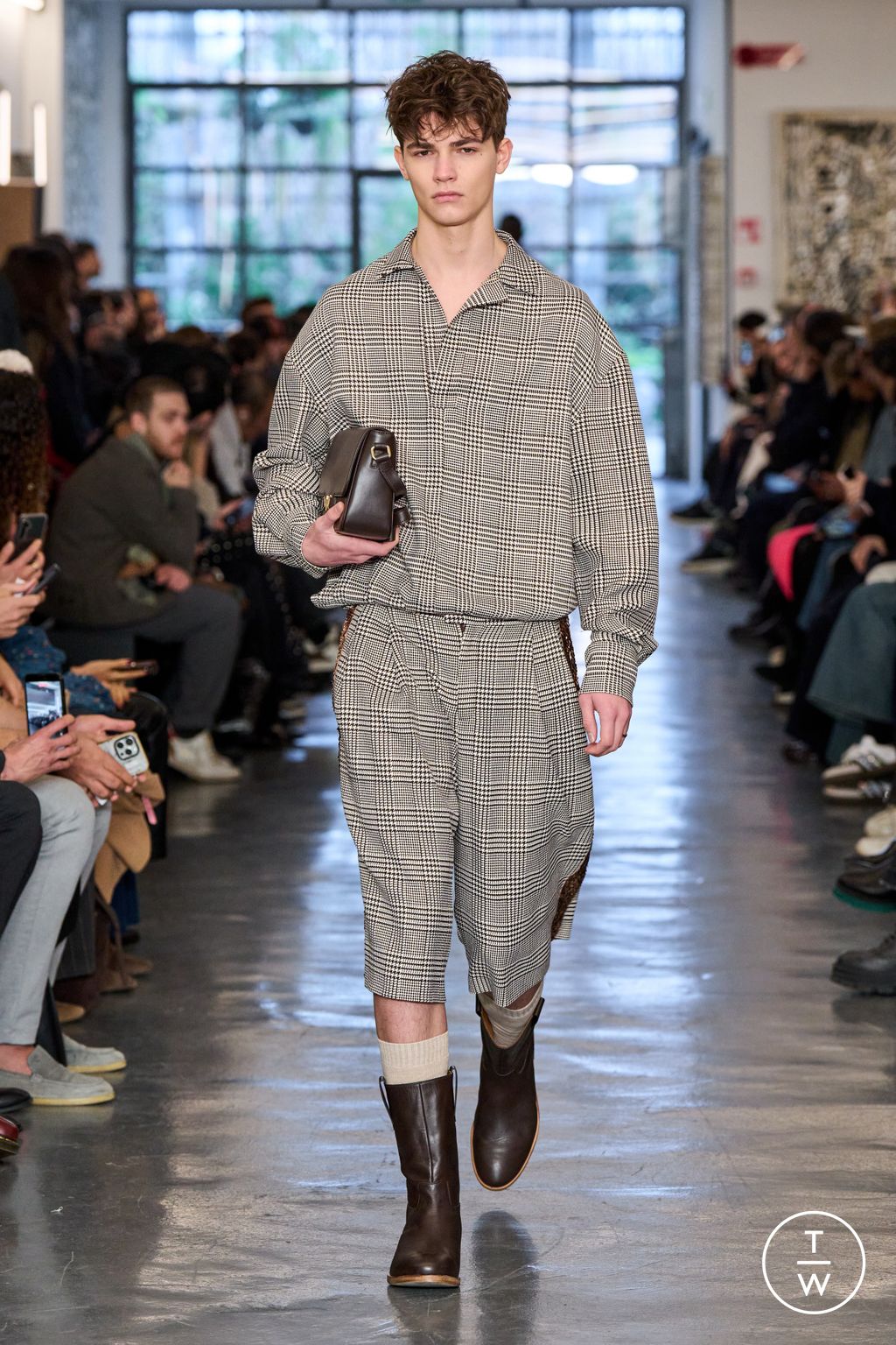 Fashion Week Milan Fall/Winter 2026 look 11 from the Miguel Vieira collection menswear