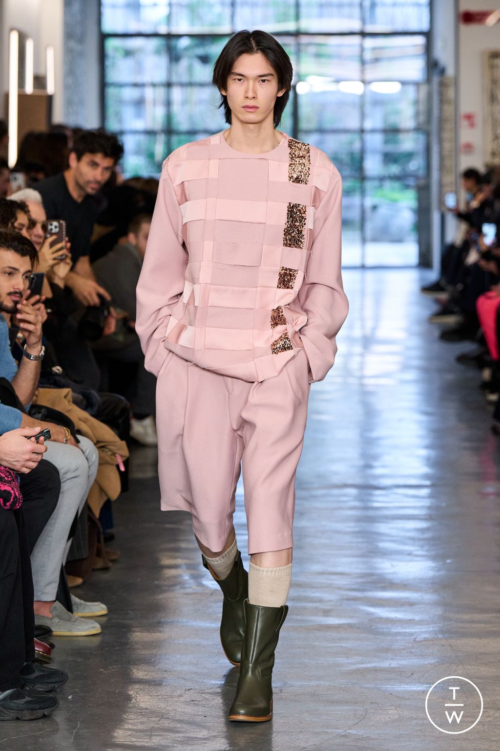 Fashion Week Milan Fall/Winter 2026 look 18 from the Miguel Vieira collection menswear