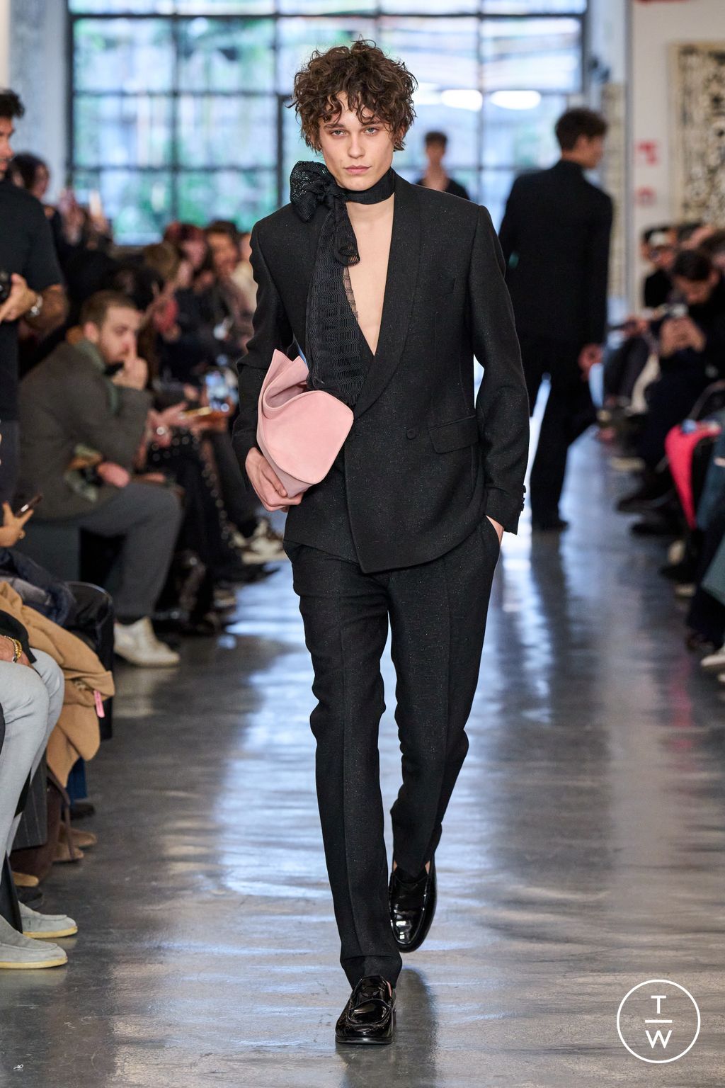 Fashion Week Milan Fall/Winter 2026 look 26 from the Miguel Vieira collection menswear