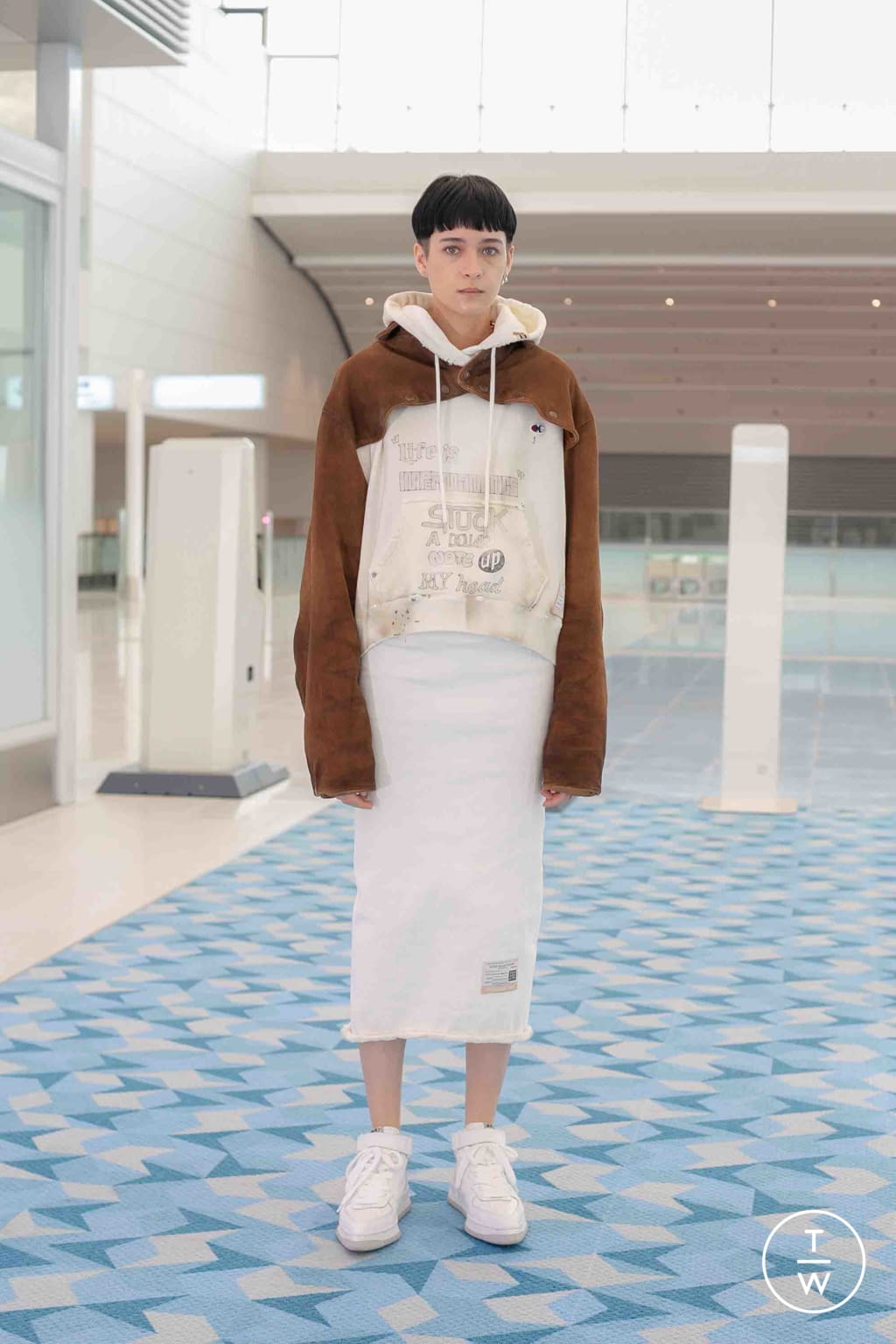 Fashion Week Paris Spring/Summer 2022 look 12 from the Maison Mihara Yasuhiro collection menswear