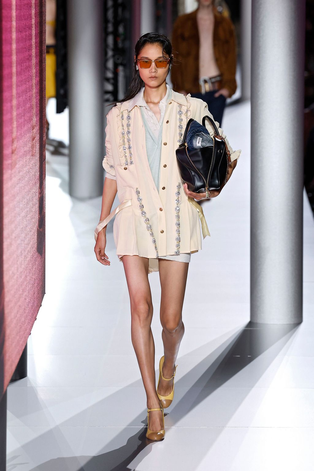 Fashion Week Paris Spring/Summer 2024 look 23 from the Miu Miu collection womenswear