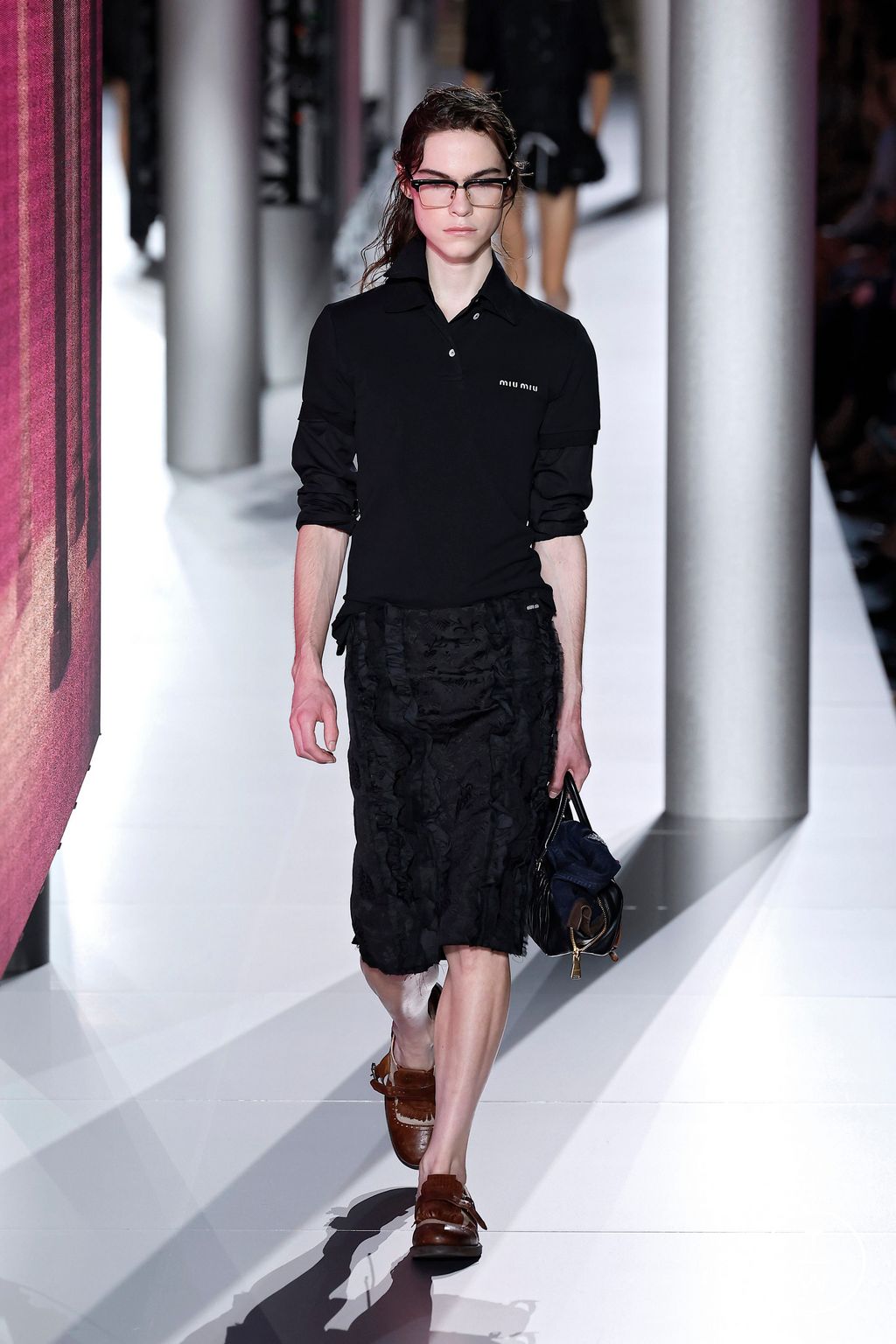 Fashion Week Paris Spring/Summer 2024 look 38 from the Miu Miu collection 女装