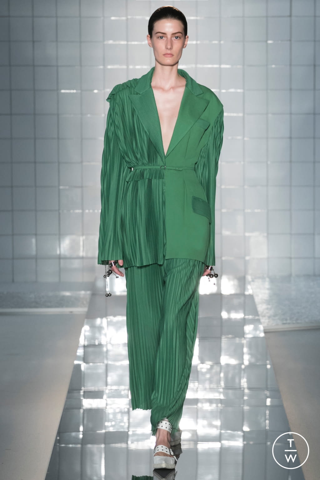 Fashion Week Paris Spring/Summer 2017 look 21 de la collection Mila Schön womenswear