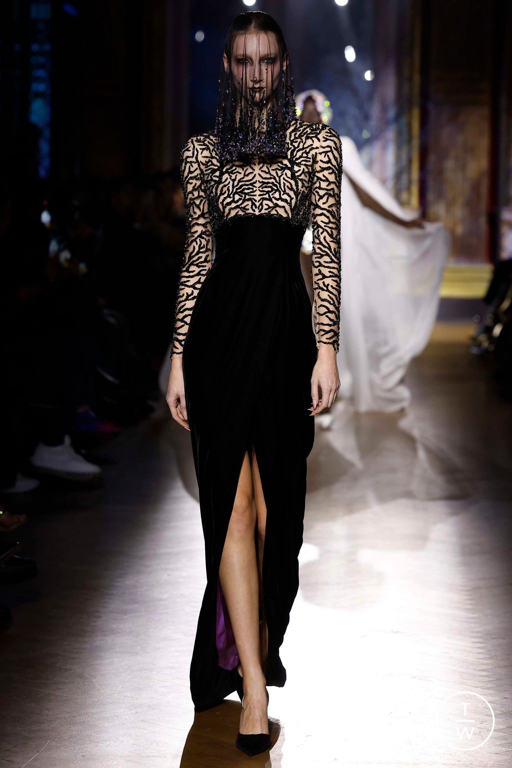 Fashion Week Paris Spring/Summer 2023 look 7 from the Miss Sohee collection couture