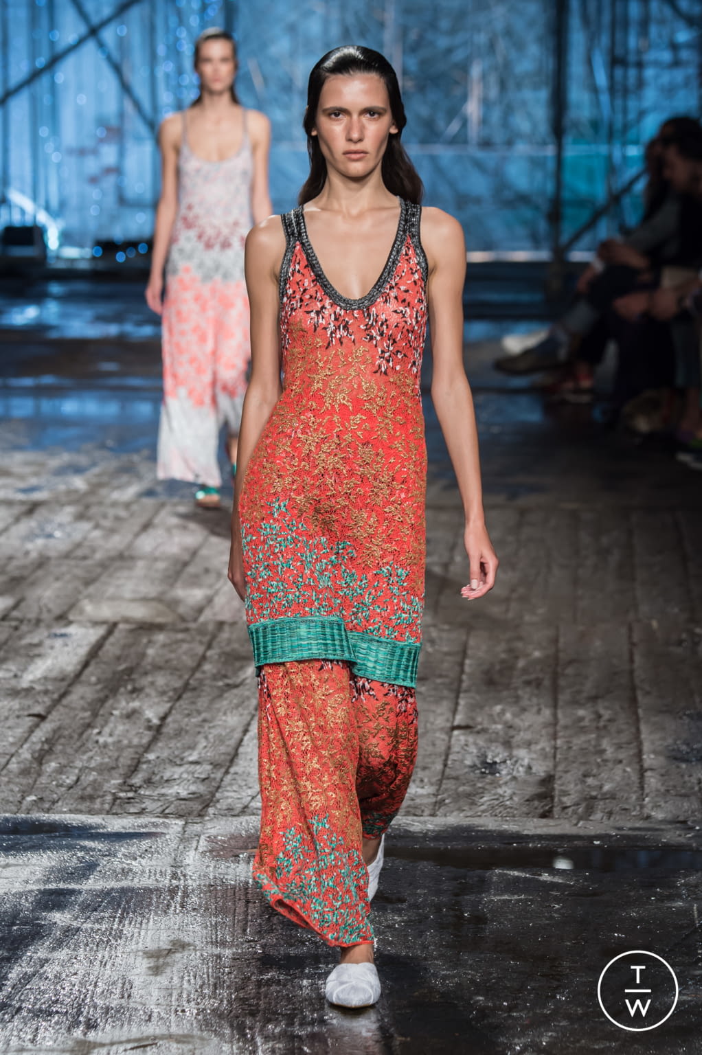 Fashion Week Milan Spring/Summer 2017 look 39 from the Missoni collection 女装