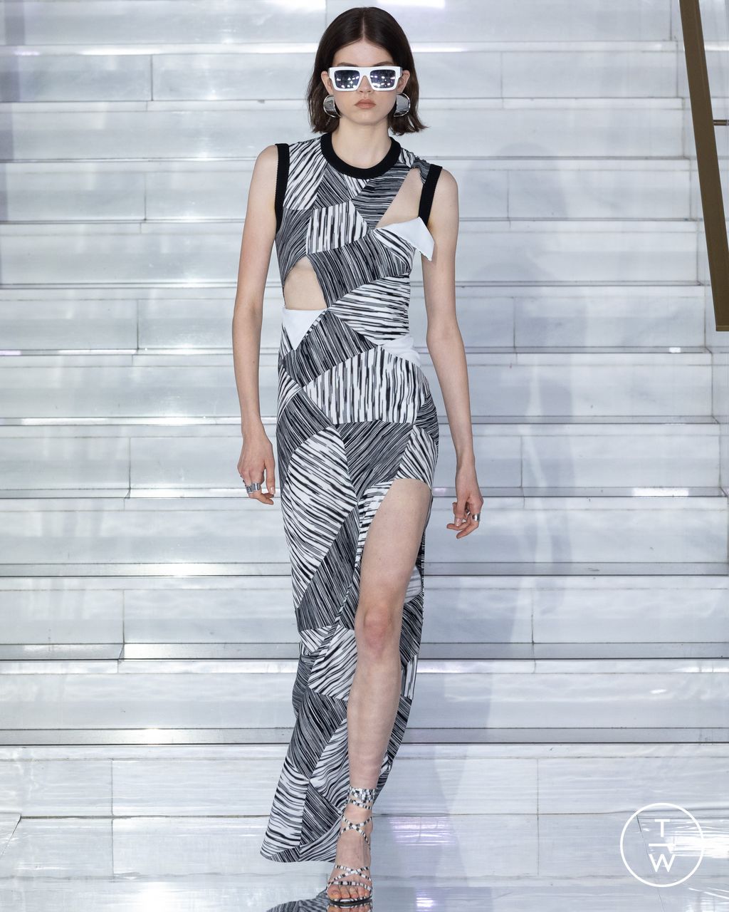 Fashion Week Milan Spring/Summer 2023 look 33 from the Missoni collection womenswear