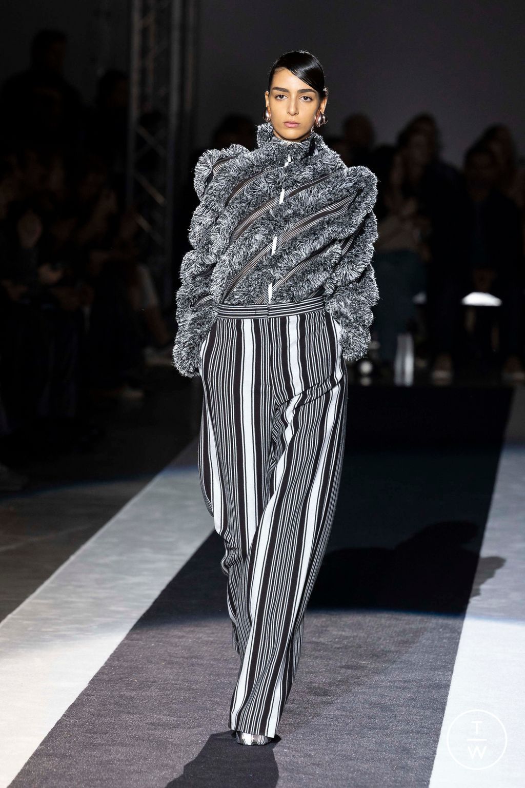 Fashion Week Milan Fall/Winter 2024 look 1 de la collection Missoni womenswear