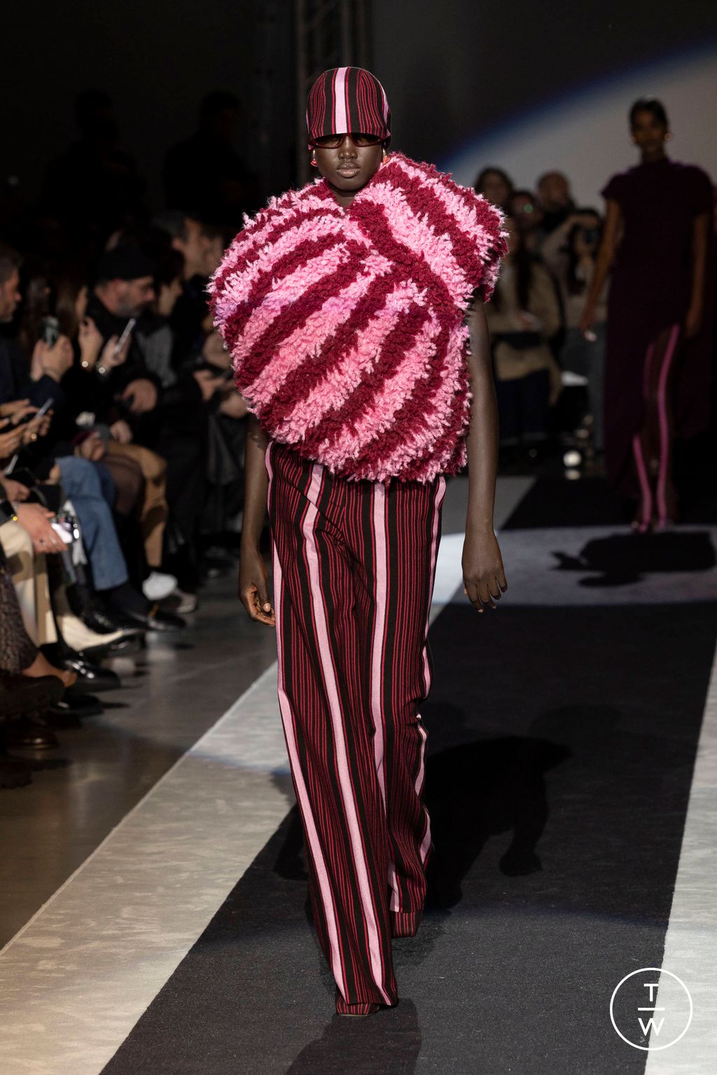 Fashion Week Milan Fall/Winter 2024 look 20 from the Missoni collection womenswear