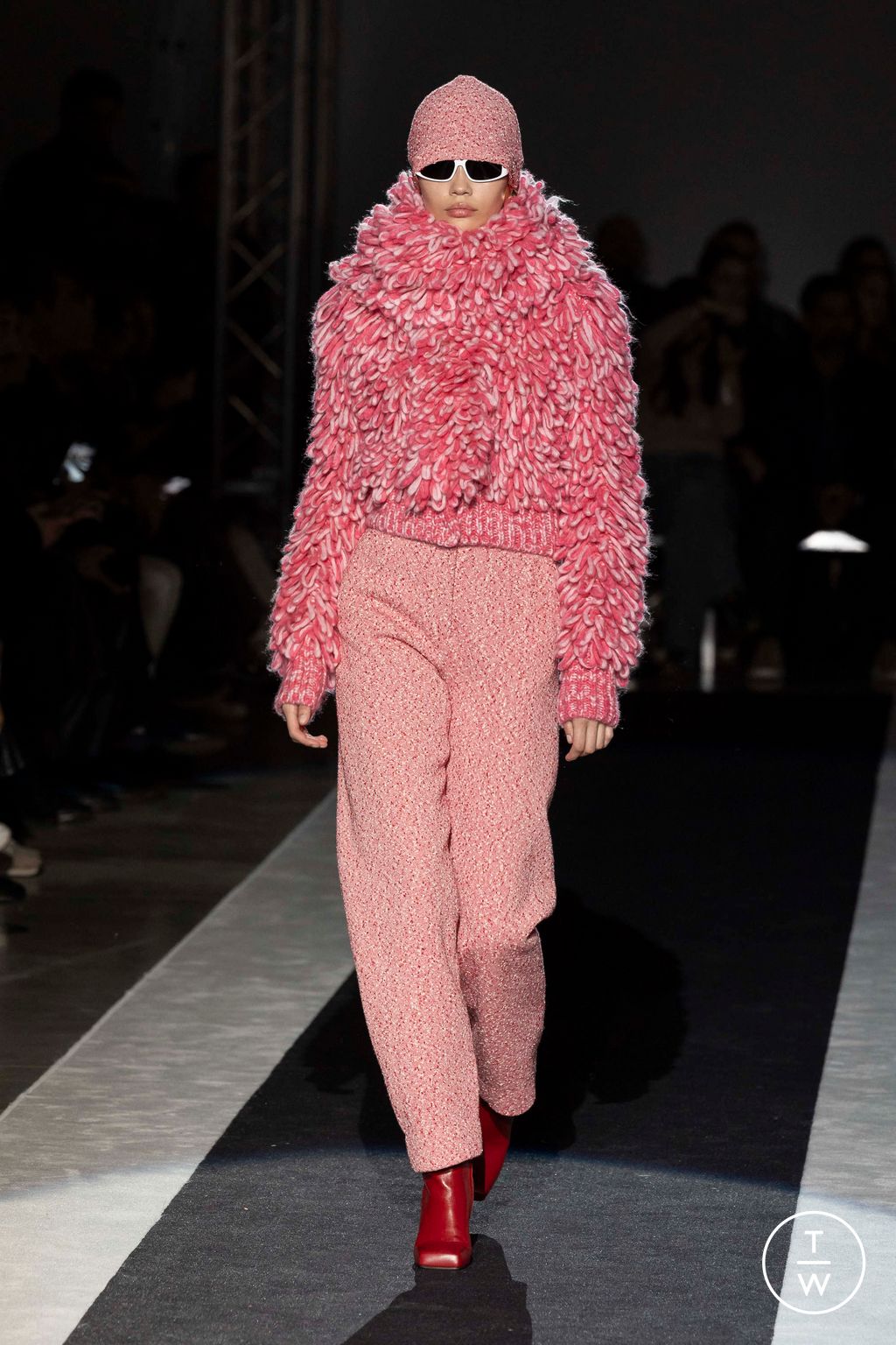 Fashion Week Milan Fall/Winter 2024 look 24 from the Missoni collection 女装