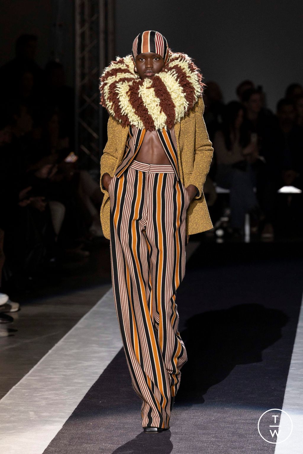 Fashion Week Milan Fall/Winter 2024 look 27 from the Missoni collection 女装