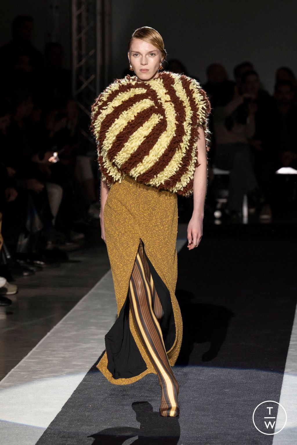 Fashion Week Milan Fall/Winter 2024 look 30 from the Missoni collection womenswear