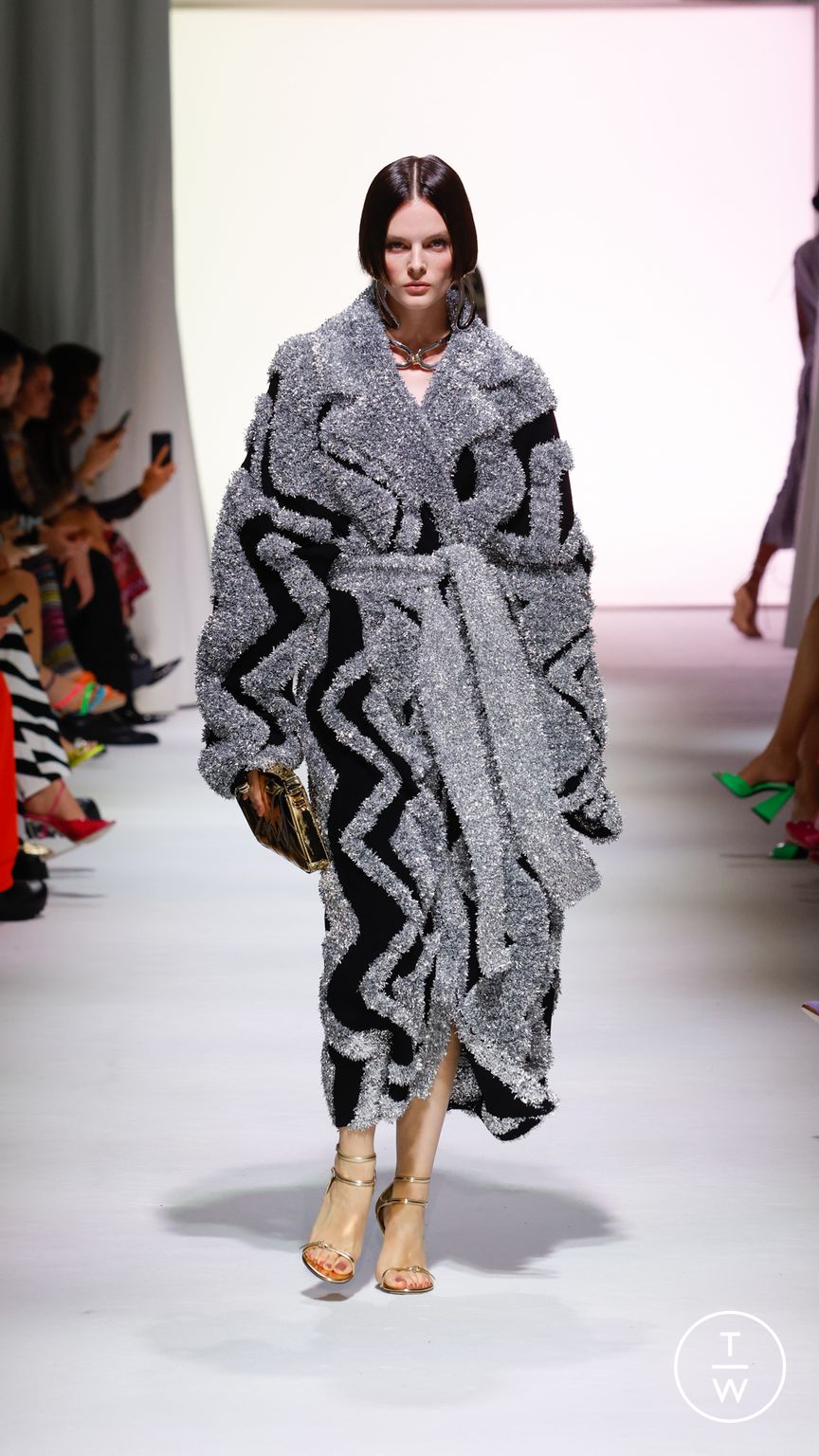 Fashion Week Milan Fall/Winter 2023 look 31 from the Missoni collection 女装