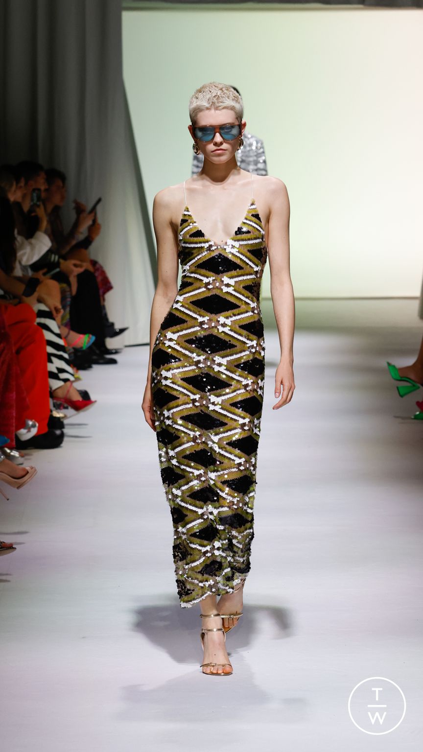 Fashion Week Milan Fall/Winter 2023 look 34 from the Missoni collection 女装