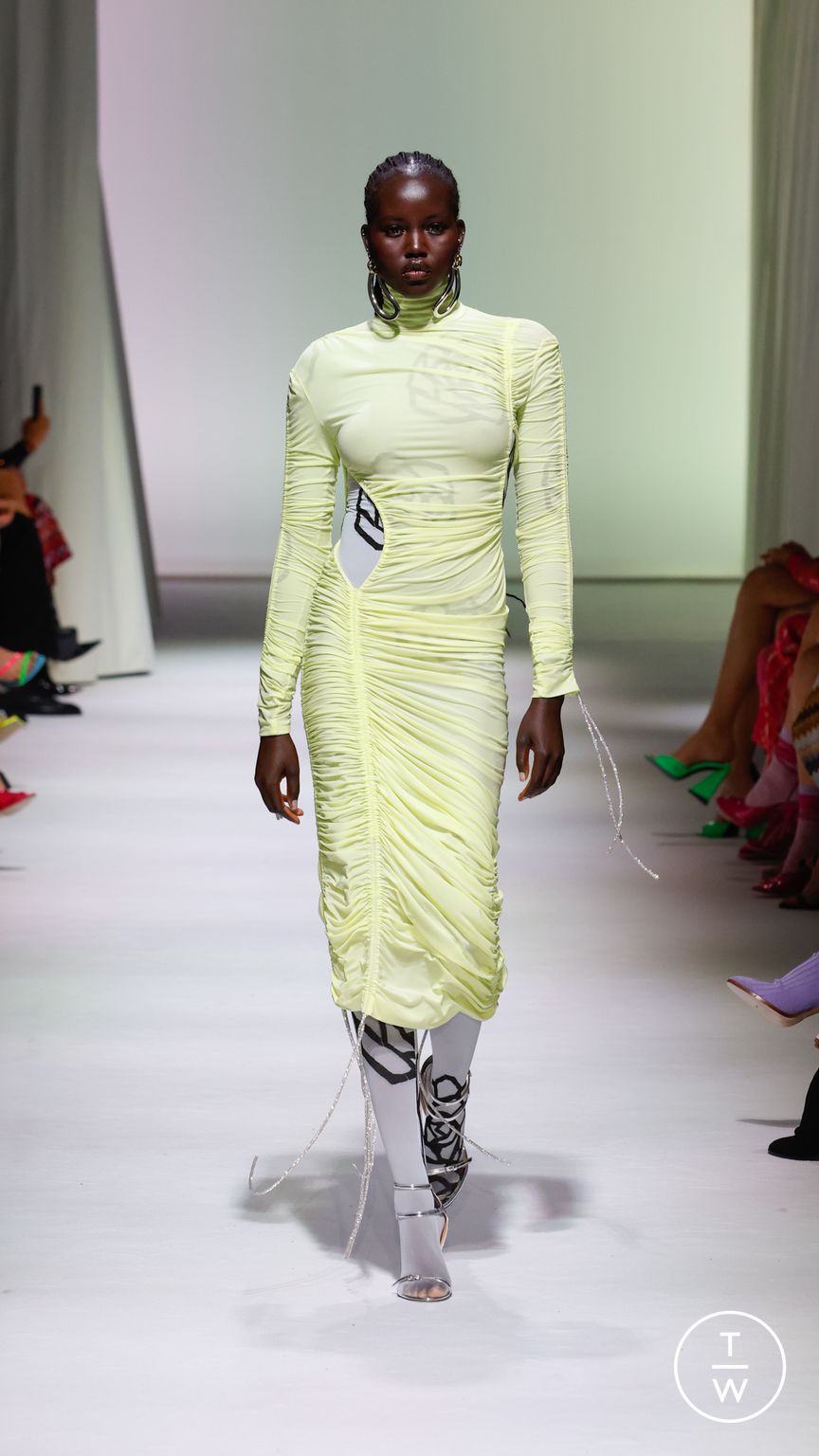 Fashion Week Milan Fall/Winter 2023 look 40 from the Missoni collection 女装