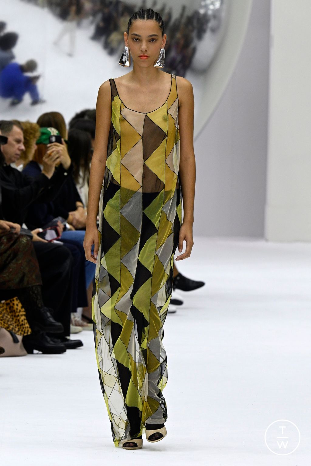 Fashion Week Milan Spring/Summer 2024 look 14 from the Missoni collection womenswear