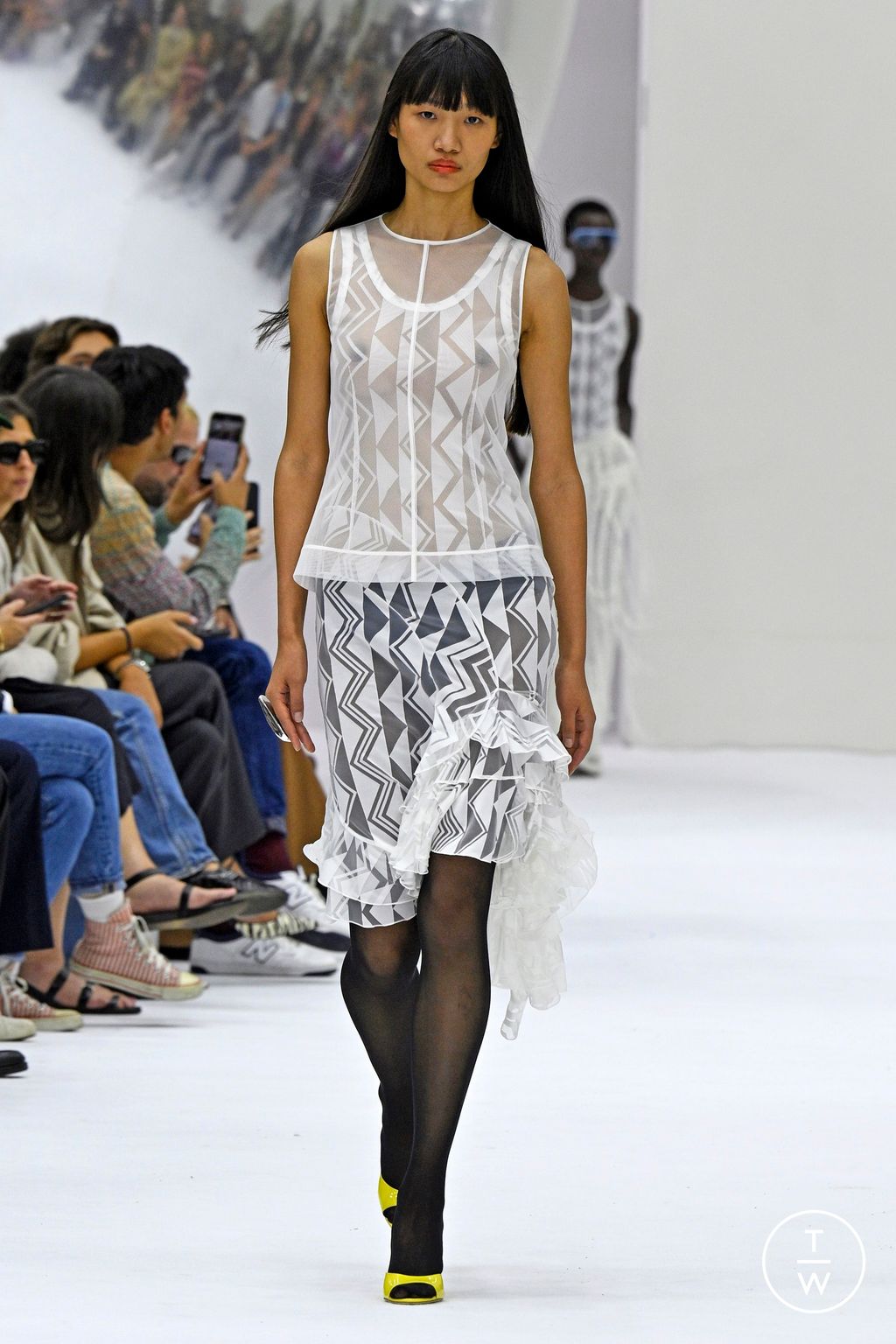 Fashion Week Milan Spring/Summer 2024 look 23 from the Missoni collection womenswear