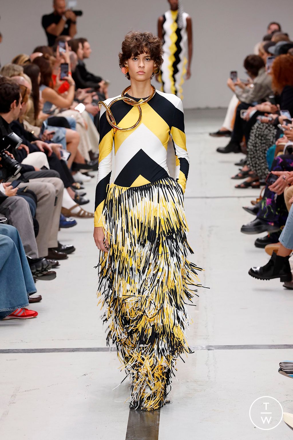 Fashion Week Milan Spring/Summer 2025 look 15 from the Missoni collection womenswear