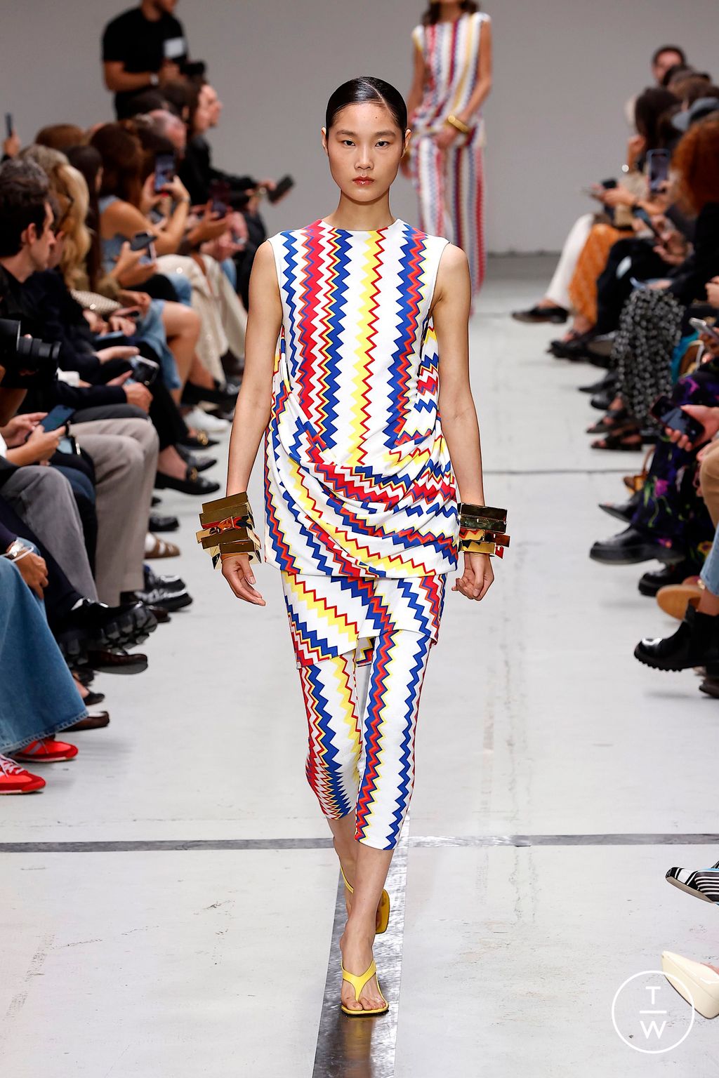 Fashion Week Milan Spring/Summer 2025 look 25 from the Missoni collection womenswear